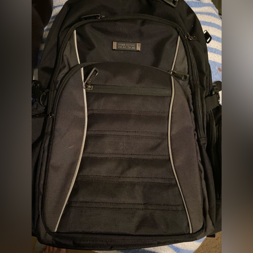 KENNETH COLE REACTION Pack Of All Trades 17in Computer Business Backpack